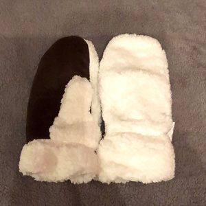🔥NWT🔥 Nordstrom Mittens
